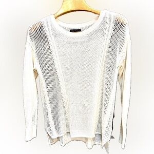 American Eagle Outfitters Cream Cable Knit Sweater Like New Women’s Small Ivory